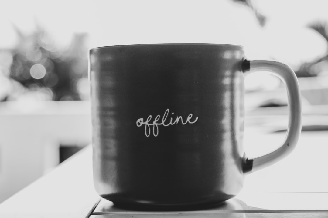 coffee cup with offline message